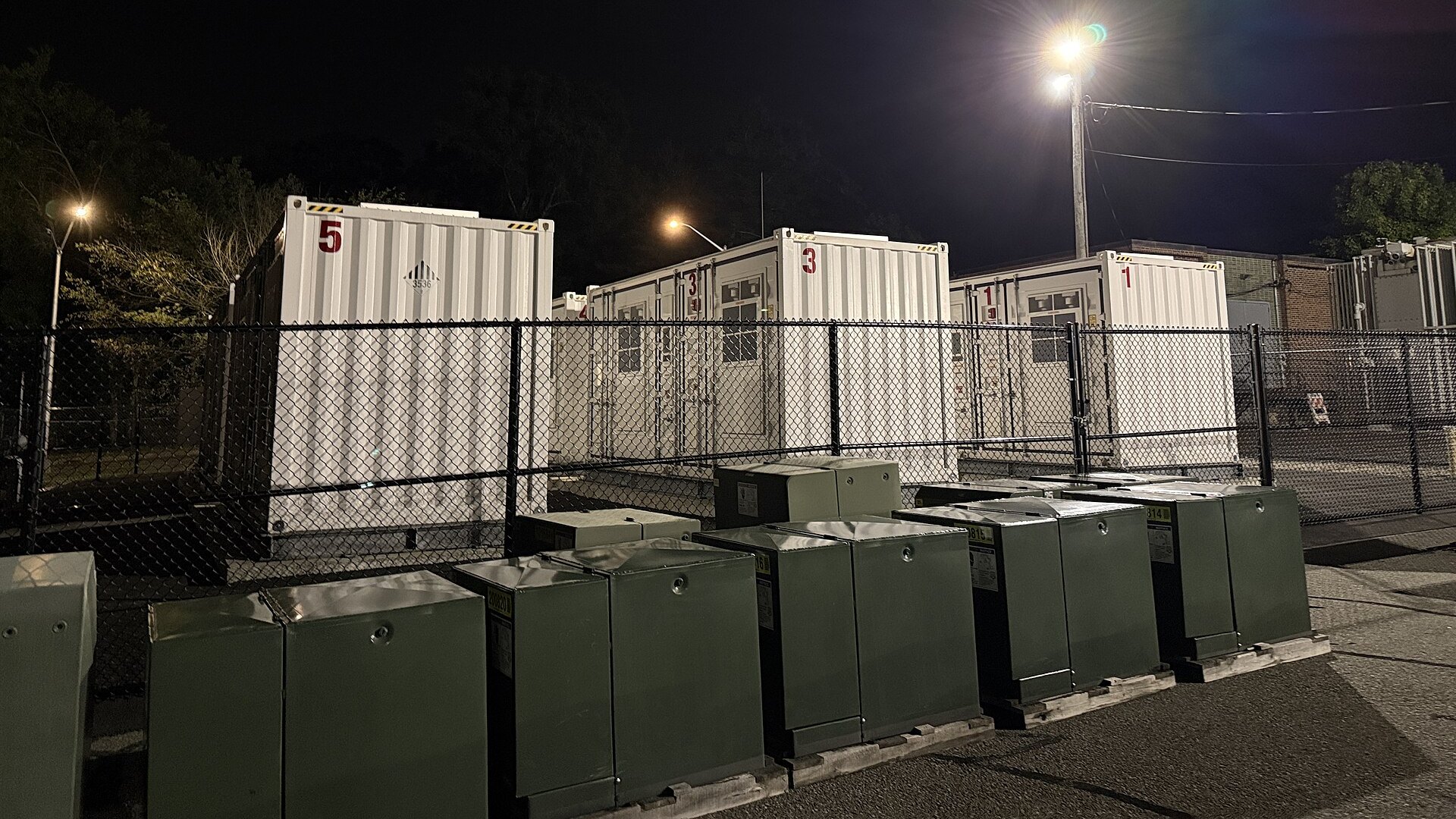 Battery energy storage containers operating at night